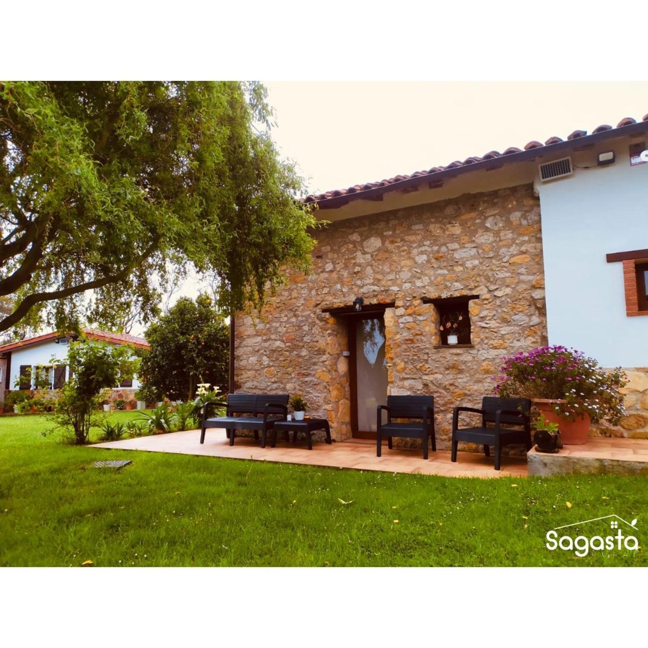 El Llagar - Sagasta Rural Oviedo Guest House Eksteriør bilde